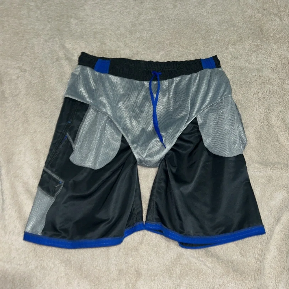 Nike Men's Swim Shorts Gray Mesh Lined Large Blue Stripe‎